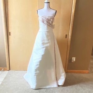NWT Sz 12 Private Collection Ivory/Red Wedding